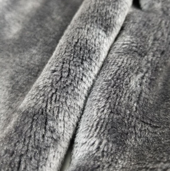 Fila Sport Plush Faux Fur Jacket Womens Jacket - Picture 4 of 5